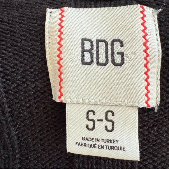 Urban black cropped sweater, size S - Picture 4 of 7